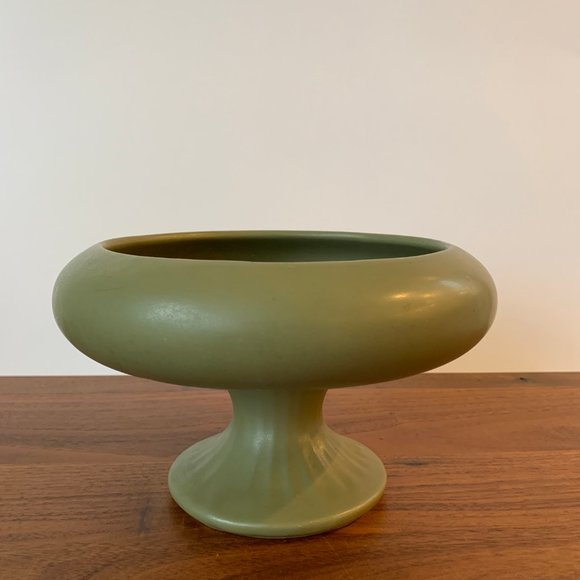 Floraline Green Planter - Picture 1 of 6